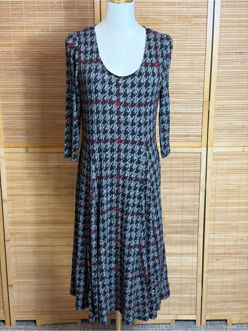 Women's Grey Houndstooth Midi Dress with Burgundy Windowpane M Academia